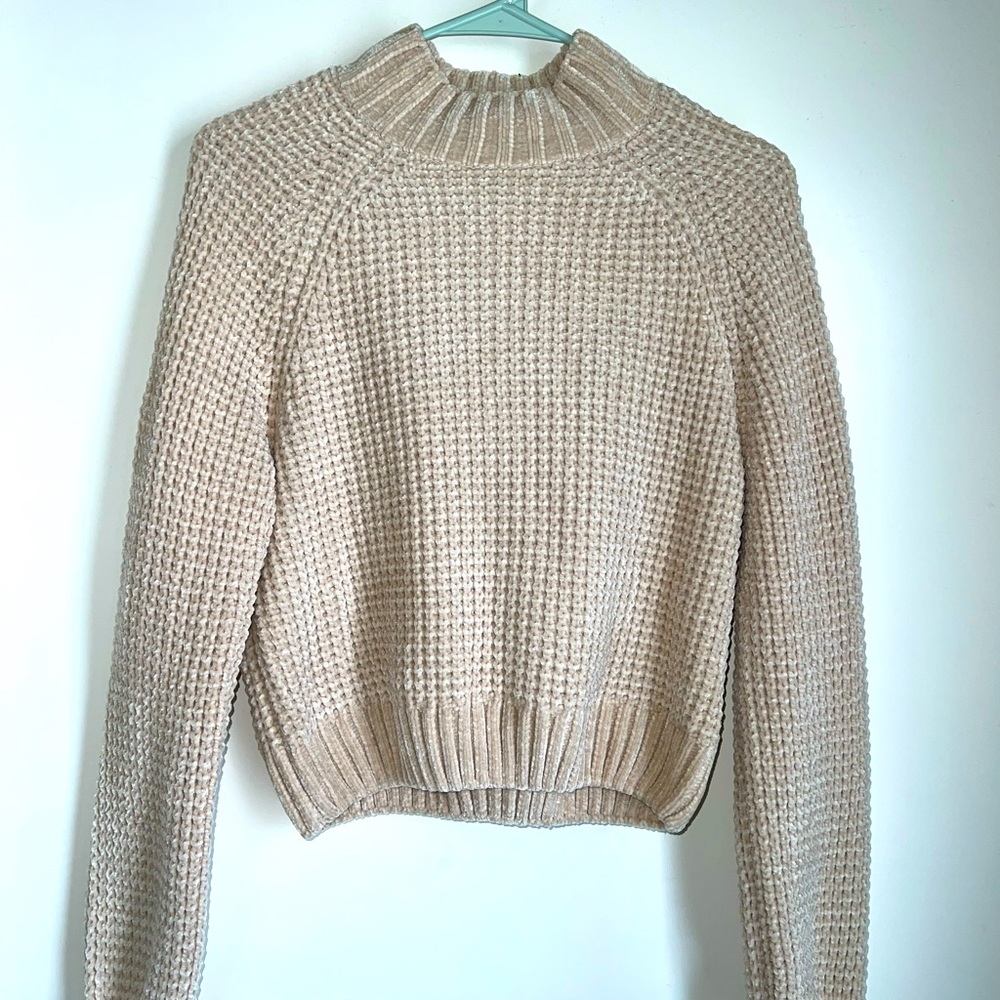 Cream xs H&M sweater NWT